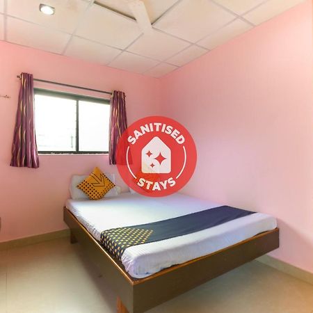 Spot On 65135 Hotel Suvarna Samrat Lodge Khamshet Εξωτερικό φωτογραφία
