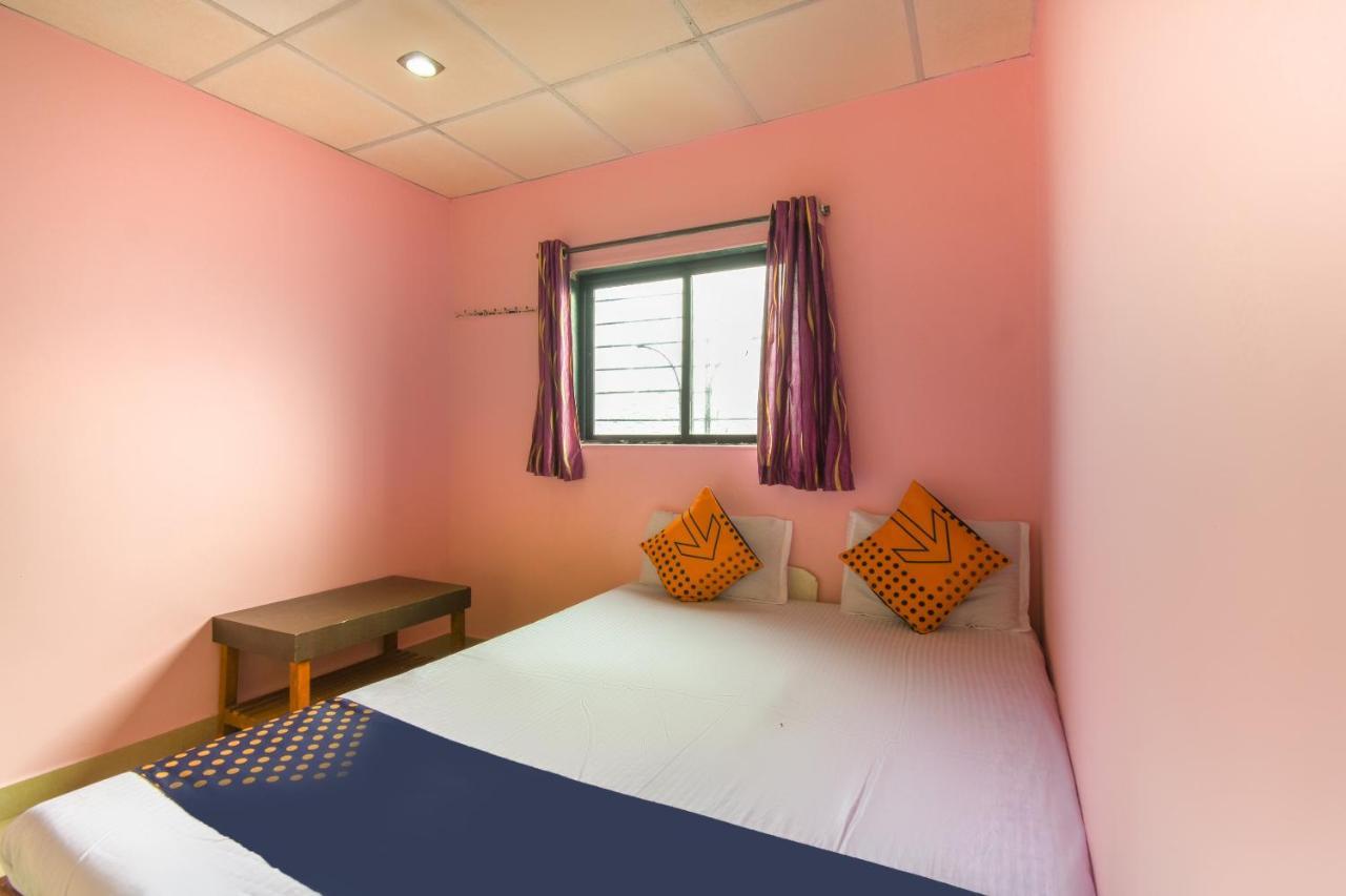 Spot On 65135 Hotel Suvarna Samrat Lodge Khamshet Εξωτερικό φωτογραφία