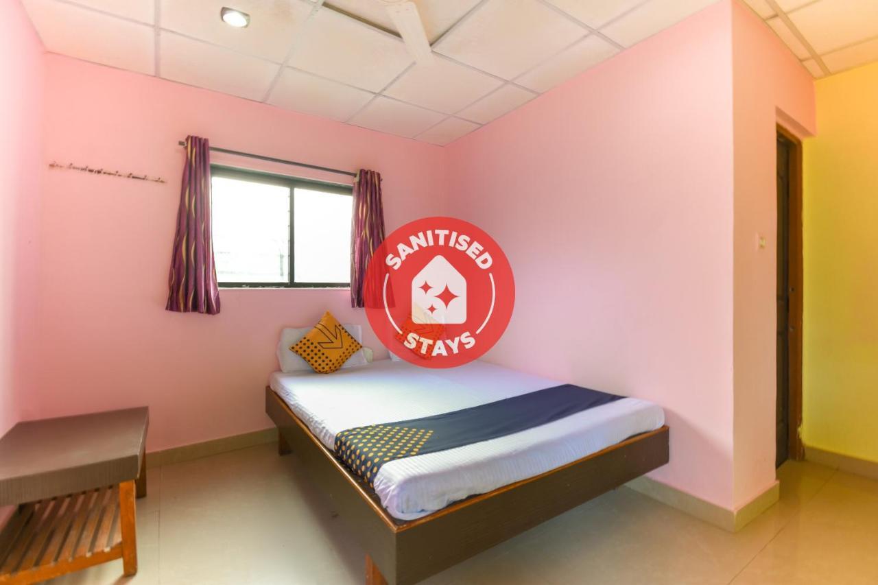 Spot On 65135 Hotel Suvarna Samrat Lodge Khamshet Εξωτερικό φωτογραφία