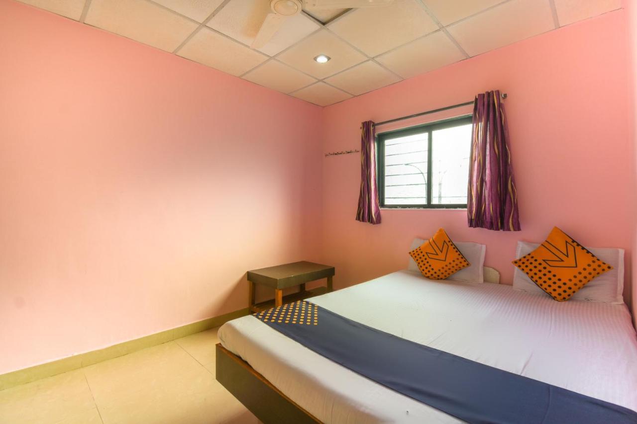 Spot On 65135 Hotel Suvarna Samrat Lodge Khamshet Εξωτερικό φωτογραφία